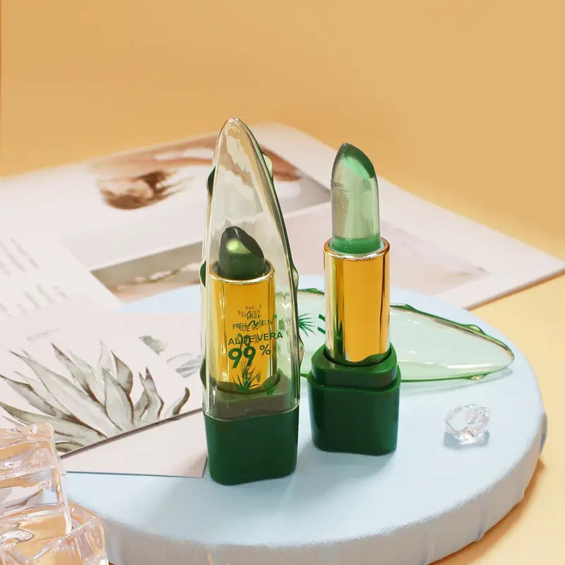 Ruj cu Aloe Vera care isi schimba culoarea  Inovario